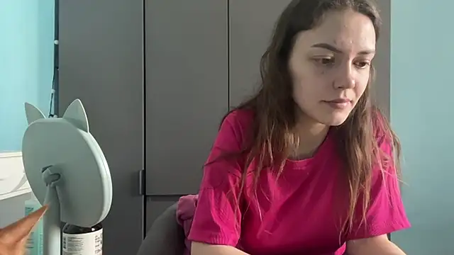 Snapshot of AndreeMerryman chatting on February 10, 2026, 2:21 am AndreeMerryman online show from February 10, 2026, 2:21 am