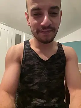 alessand180521 online show from February 14, 2026, 7:25 pm