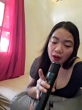 Zyramae 25 online show from May 16, 2026, 3:16 am