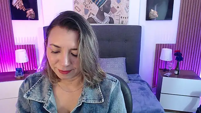 milfsecret69 online show from May 14, 2026, 11:07 am