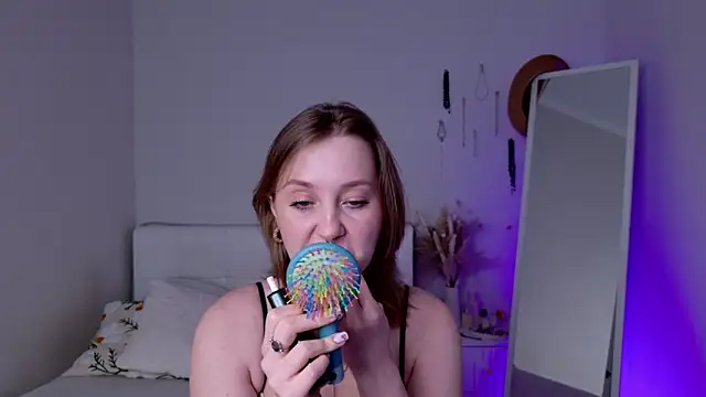 Snapshot of CandiceKingzzz chatting on March 13, 2026, 2:00 pm CandiceKingzzz online show from March 13, 2026, 2:00 pm