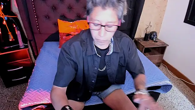 Kali Panther online show from April 3, 2026, 8:26 pm