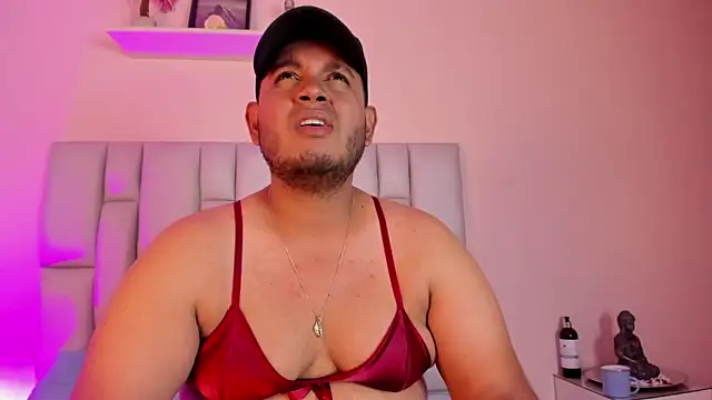 Snapshot of jay_kross1 chatting on February 8, 2026, 9:45 pm jay kross1 online show from February 8, 2026, 9:45 pm