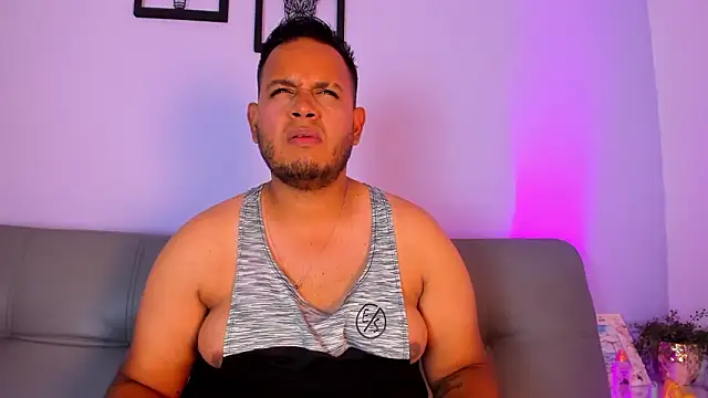 Snapshot of jay_kross1 chatting on February 1, 2026, 7:56 pm jay kross1 online show from February 1, 2026, 7:56 pm