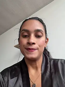 LunaHeat online show from May 21, 2026, 3:09 pm