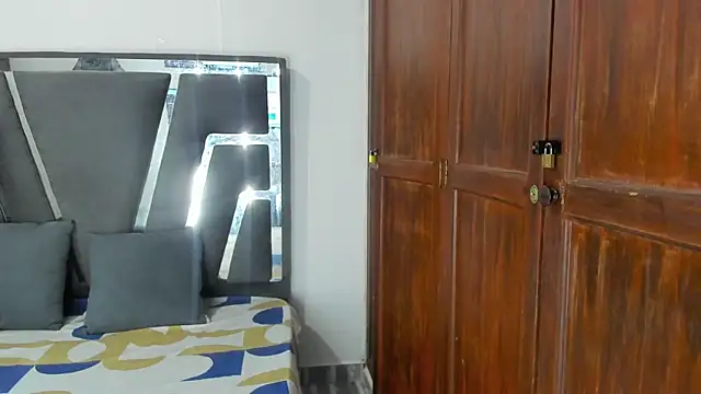 Sophiia88 online show from March 24, 2026, 12:27 pm