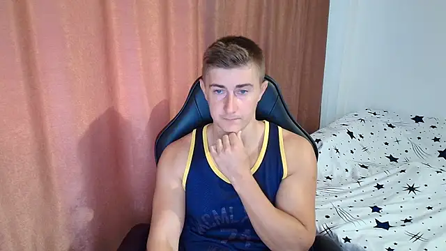 Snapshot of TodMusclePower9 chatting on March 26, 2026, 8:01 am TodMusclePower9 online show from March 26, 2026, 8:01 am