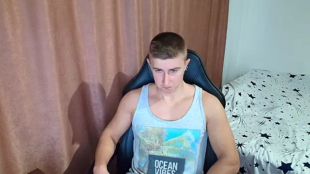 Snapshot of TodMusclePower9 chatting on February 3, 2026, 6:40 am TodMusclePower9 online show from February 3, 2026, 6:40 am