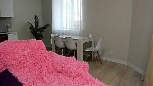 Snapshot of G0od_girl chatting on February 18, 2026, 8:33 am G0od girl online show from February 18, 2026, 8:33 am