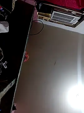 SabrinaColin online show from April 5, 2026, 9:32 pm