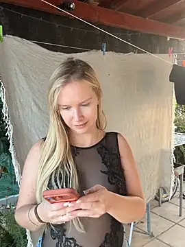 Ellie-rosee online show from February 26, 2026, 3:12 pm