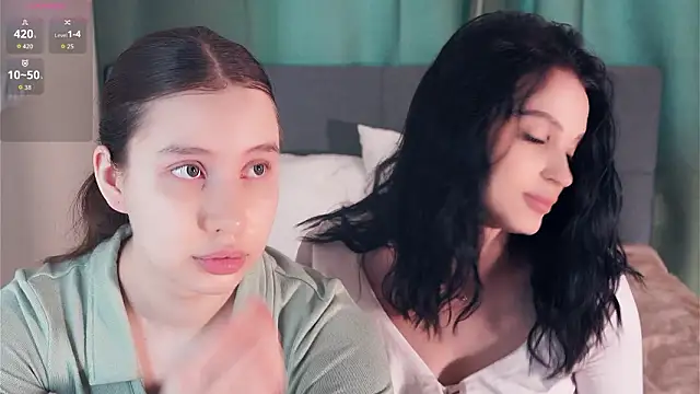 ZofiaSoshnik online show from March 7, 2026, 8:32 am