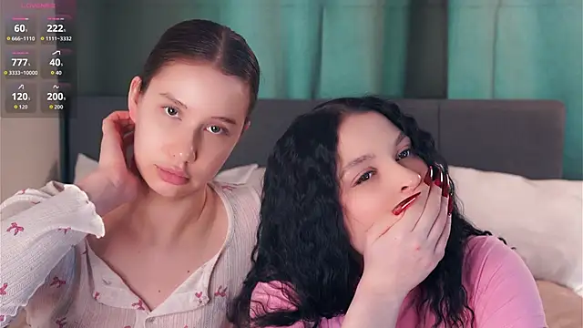 ZofiaSoshnik online show from March 11, 2026, 7:35 am