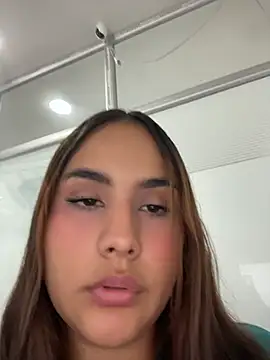 Noa Harper- online show from May 22, 2026, 8:29 pm