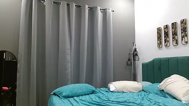 Snapshot of HazelSkyesChat chatting on March 15, 2026, 12:34 pm HazelSkyesChat online show from March 15, 2026, 12:34 pm