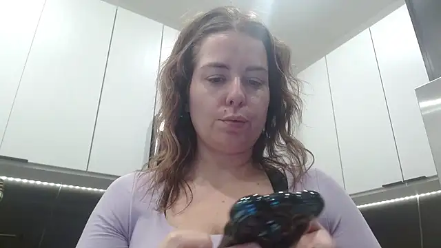 Snapshot of HazelSkyesChat chatting on March 25, 2026, 7:02 pm HazelSkyesChat online show from March 25, 2026, 7:02 pm