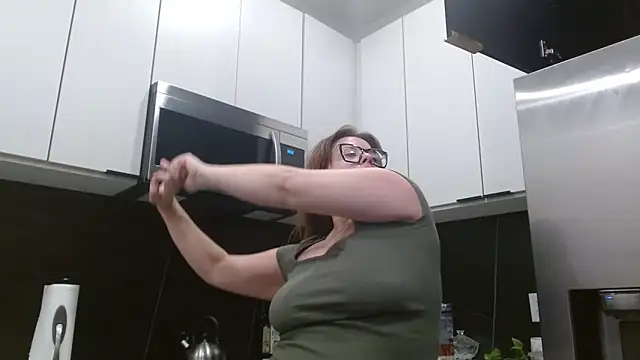 Snapshot of HazelSkyesChat chatting on March 27, 2026, 3:35 pm HazelSkyesChat online show from March 27, 2026, 3:35 pm