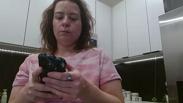 Snapshot of HazelSkyesChat chatting on March 21, 2026, 5:17 pm HazelSkyesChat online show from March 21, 2026, 5:17 pm