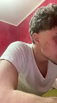 Snapshot of Incolinco07 chatting on February 17, 2026, 9:34 pm Incolinco07 online show from February 17, 2026, 9:34 pm