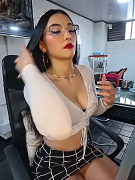 Jade connor online show from June 29, 2026, 6:51 pm
