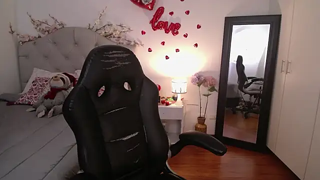 hope11x online show from March 8, 2026, 5:05 pm