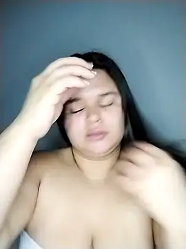 Snapshot of SamanthaStonee chatting on April 10, 2026, 3:35 am SamanthaStonee online show from April 10, 2026, 3:35 am