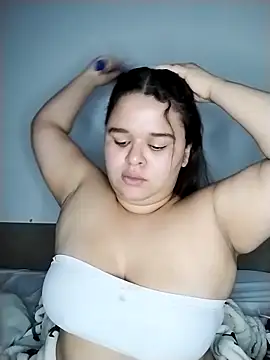 Snapshot of SamanthaStonee chatting on April 12, 2026, 5:54 am SamanthaStonee online show from April 12, 2026, 5:54 am