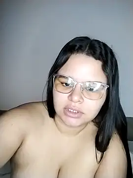 Snapshot of SamanthaStonee chatting on April 5, 2026, 5:52 pm SamanthaStonee online show from April 5, 2026, 5:52 pm