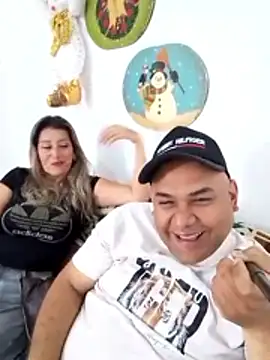 Snapshot of wessAndSandri chatting on March 3, 2026, 7:54 pm wessAndSandri online show from March 3, 2026, 7:54 pm