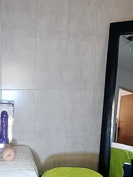 Snapshot of Lucius40 chatting on February 6, 2026, 6:48 pm Lucius40 online show from February 6, 2026, 6:48 pm