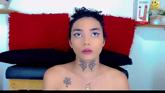 Darianna Atehortua online show from March 6, 2026, 9:21 pm