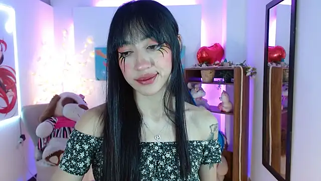 Snapshot of FIORELLA_L chatting on April 12, 2026, 12:08 pm FIORELLA L online show from April 12, 2026, 12:08 pm