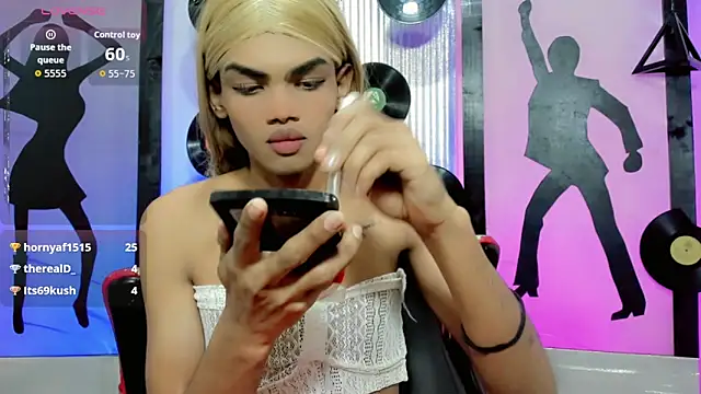 Karol Vanessa   online show from May 24, 2026, 10:20 pm