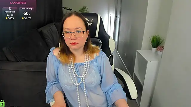 Snapshot of Dixon_Ross chatting on May 23, 2026, 12:04 pm Dixon Ross online show from May 23, 2026, 12:04 pm