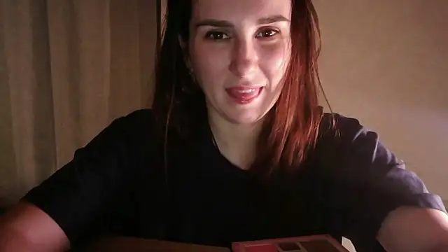 Snapshot of Xtraem_Crush chatting on February 12, 2026, 9:25 pm Xtraem Crush online show from February 12, 2026, 9:25 pm