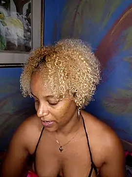Snapshot of BadGyalGem chatting on April 17, 2026, 4:10 pm BadGyalGem online show from April 17, 2026, 4:10 pm
