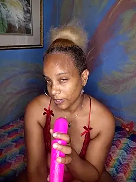 Snapshot of BadGyalGem chatting on April 16, 2026, 4:13 am BadGyalGem online show from April 16, 2026, 4:13 am