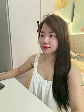 Amy8386 online show from June 18, 2026, 4:11 am