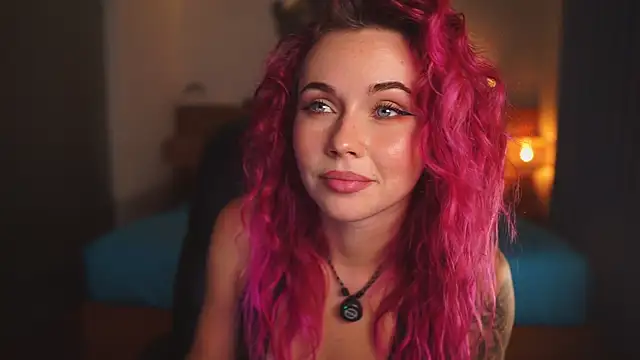 Snapshot of Sarah_Pink chatting on August 1, 2026, 1:20 pm Sarah Pink online show from August 1, 2026, 1:20 pm