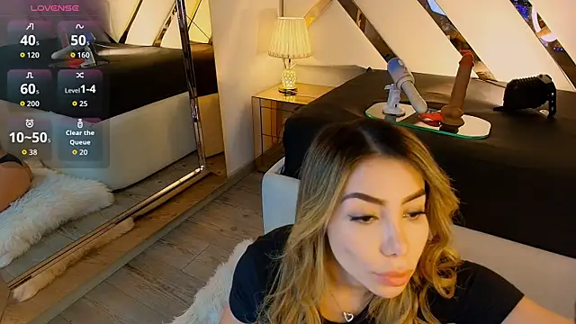 Nia Crawford online show from April 3, 2026, 4:19 am