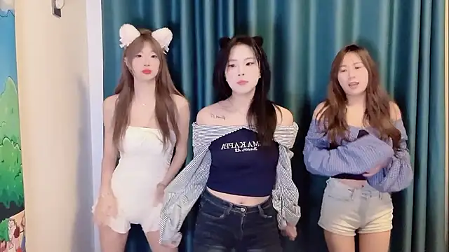 SM 0002 online show from February 13, 2026, 6:52 pm