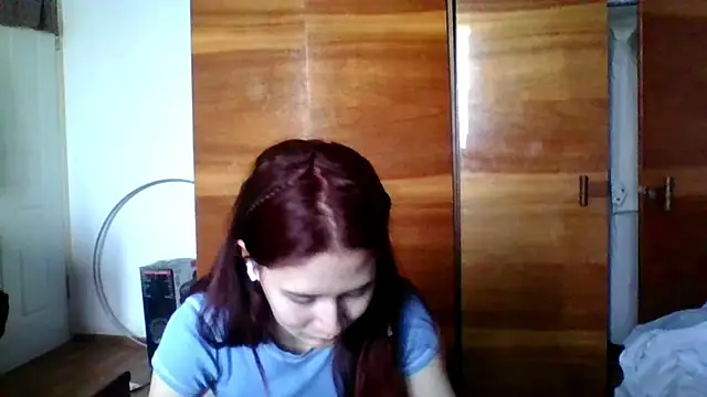 Snapshot of NickiKisinger chatting on February 14, 2026, 6:35 am NickiKisinger online show from February 14, 2026, 6:35 am