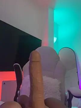 Snapshot of Just_Lu chatting on February 8, 2026, 4:05 pm Just Lu online show from February 8, 2026, 4:05 pm