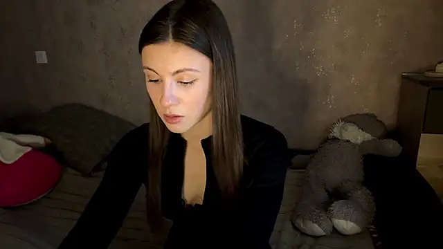 Lina Vanilina online show from February 12, 2026, 2:28 pm