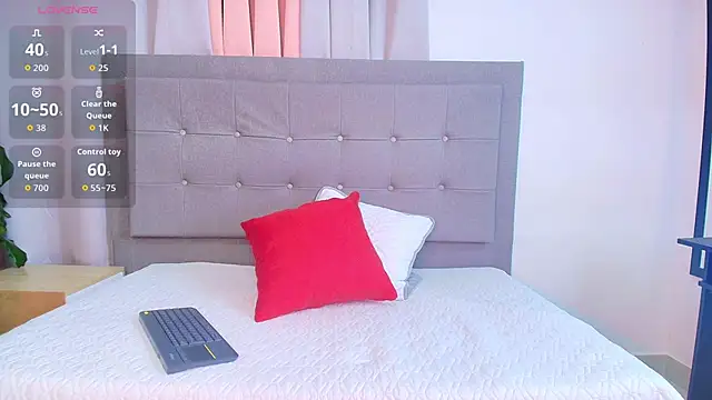 Snapshot of Karla_94 chatting on February 24, 2026, 4:02 am Karla 94 online show from February 24, 2026, 4:02 am