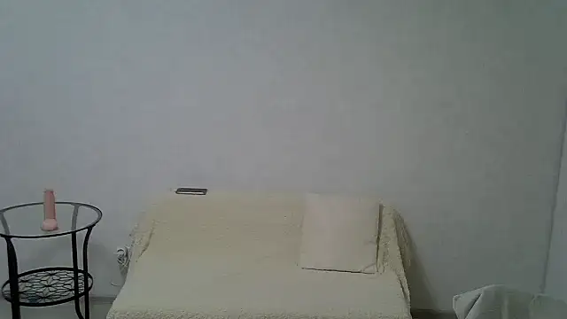 Snapshot of Opaldream chatting on June 23, 2026, 7:01 pm Opaldream online show from June 23, 2026, 7:01 pm