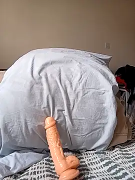 Snapshot of AFRICANQUEEN25 chatting on March 30, 2026, 6:48 am AFRICANQUEEN25 online show from March 30, 2026, 6:48 am