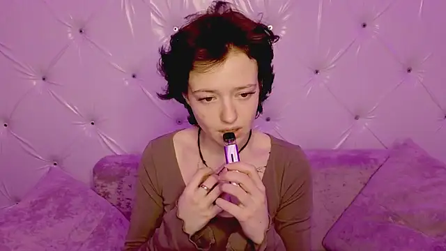 Svenaa Kopnie online show from February 19, 2026, 1:57 am