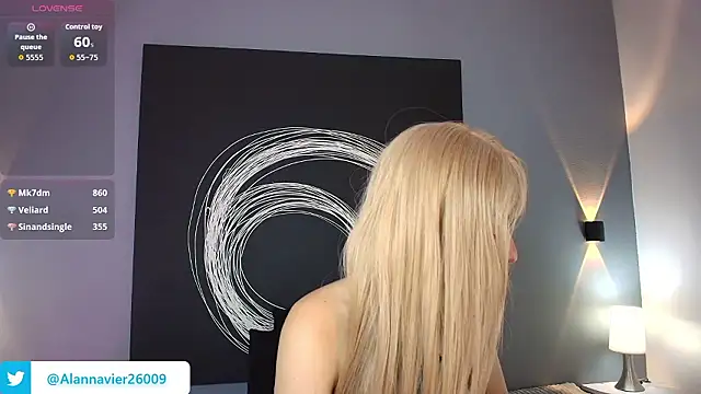 Snapshot of AlannaViera chatting on February 14, 2026, 12:22 am AlannaViera online show from February 14, 2026, 12:22 am