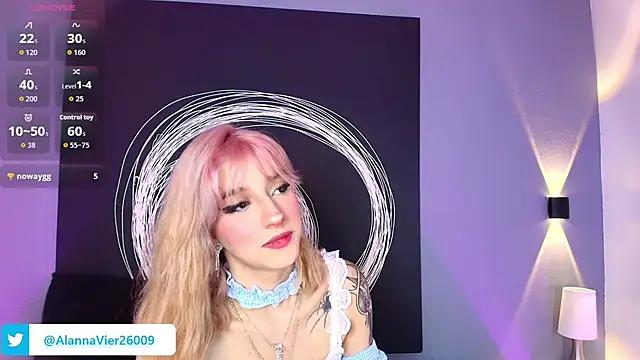 Snapshot of AlannaViera chatting on April 23, 2026, 12:29 pm AlannaViera online show from April 23, 2026, 12:29 pm